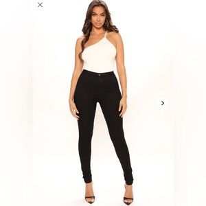 NWOT FASHION NOVA SUPER TALL HIGH WAISTED BLACK DENIM SKINNES